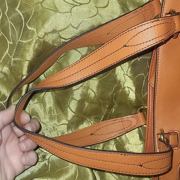 🛍Beautiful! Etienne Aigner Bag- New without Tags🛍